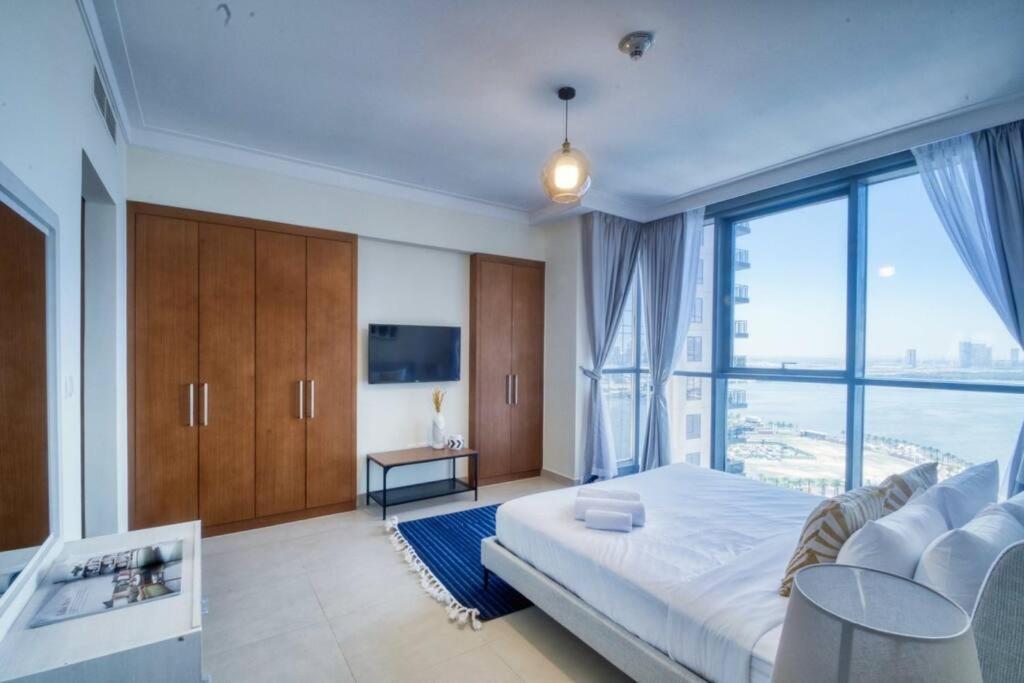 Creek Harbour - Beautiful 3br + Maids Apartment Dubai